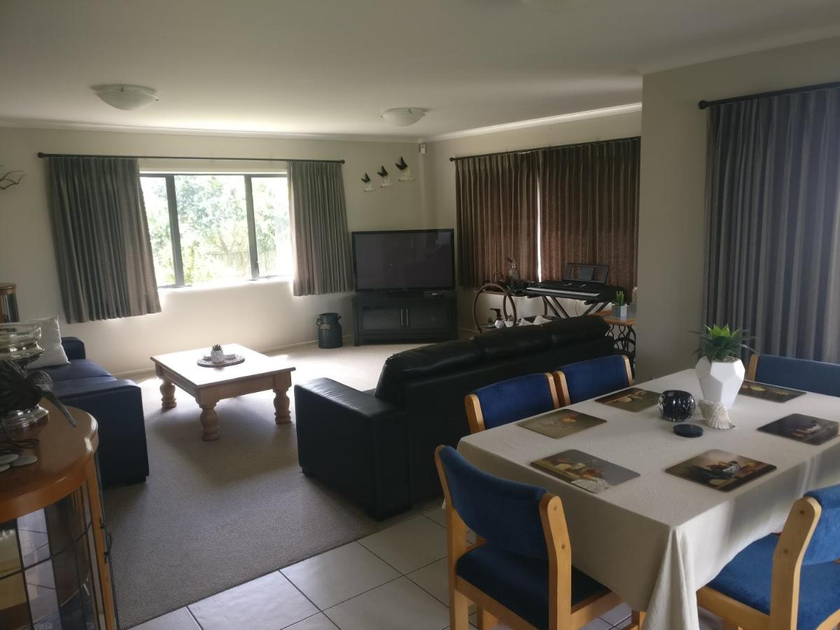 Апартаменты Addsbury House Уангамата Экстерьер фото